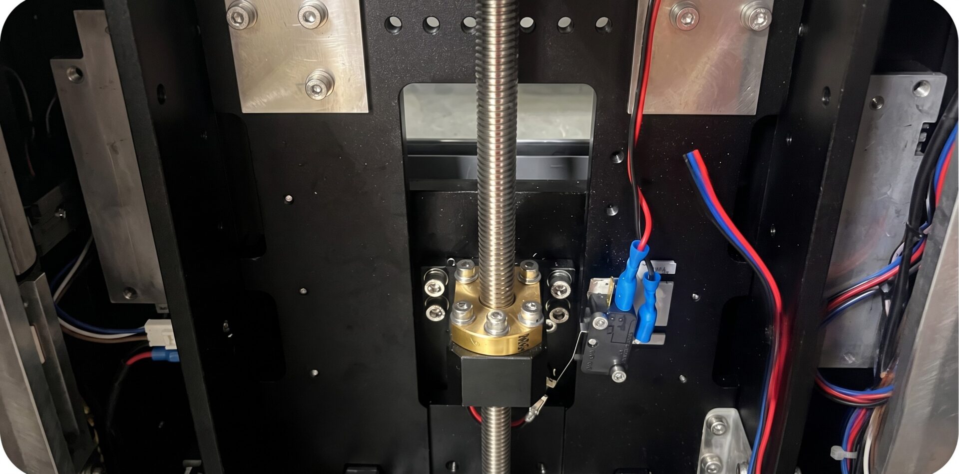 modulo ajustable por tornillo sin fin en impresoras taimes de gran formato